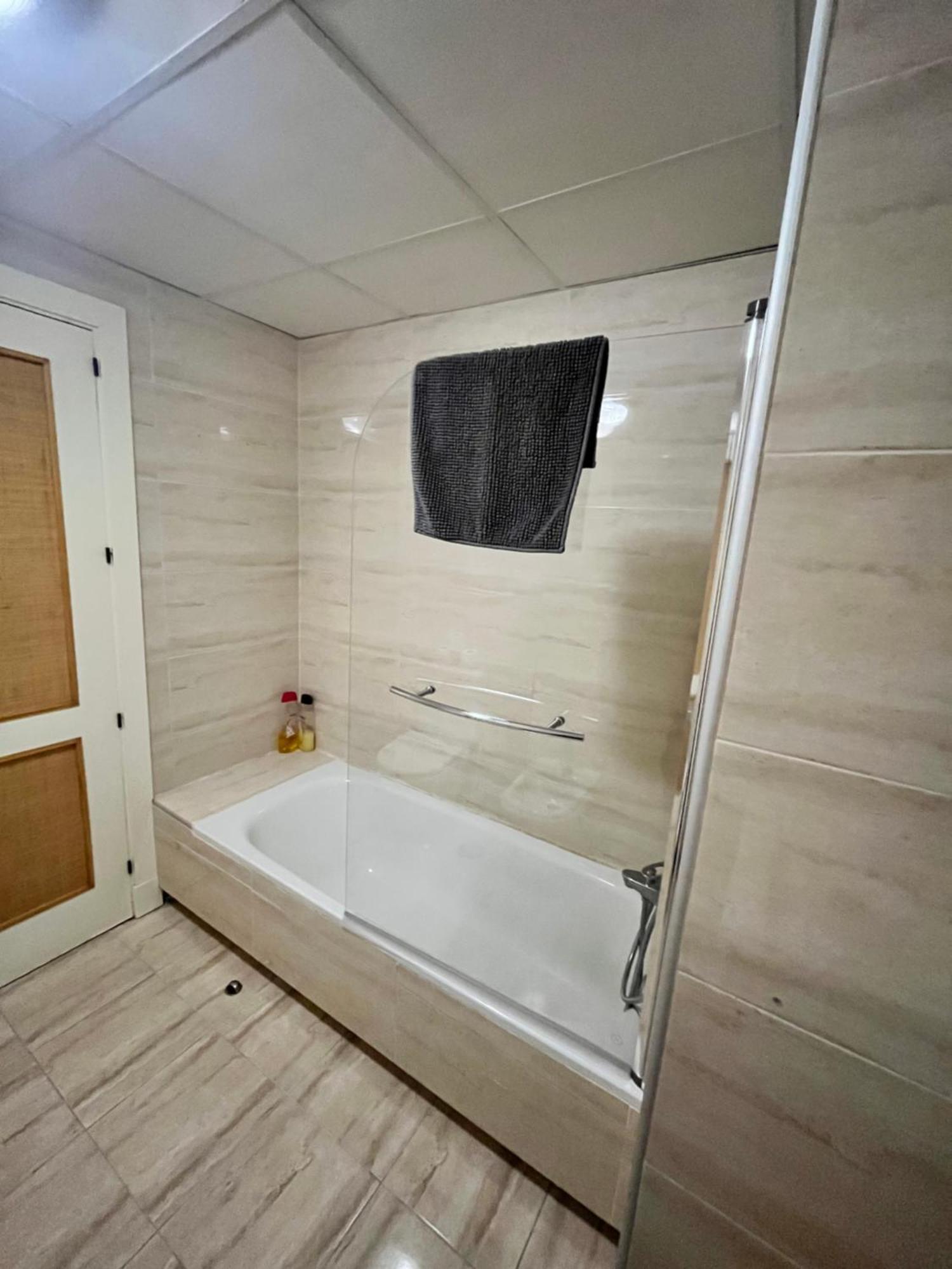 מאלגה El Torcal Luxury Apartment With Free Parking מראה חיצוני תמונה