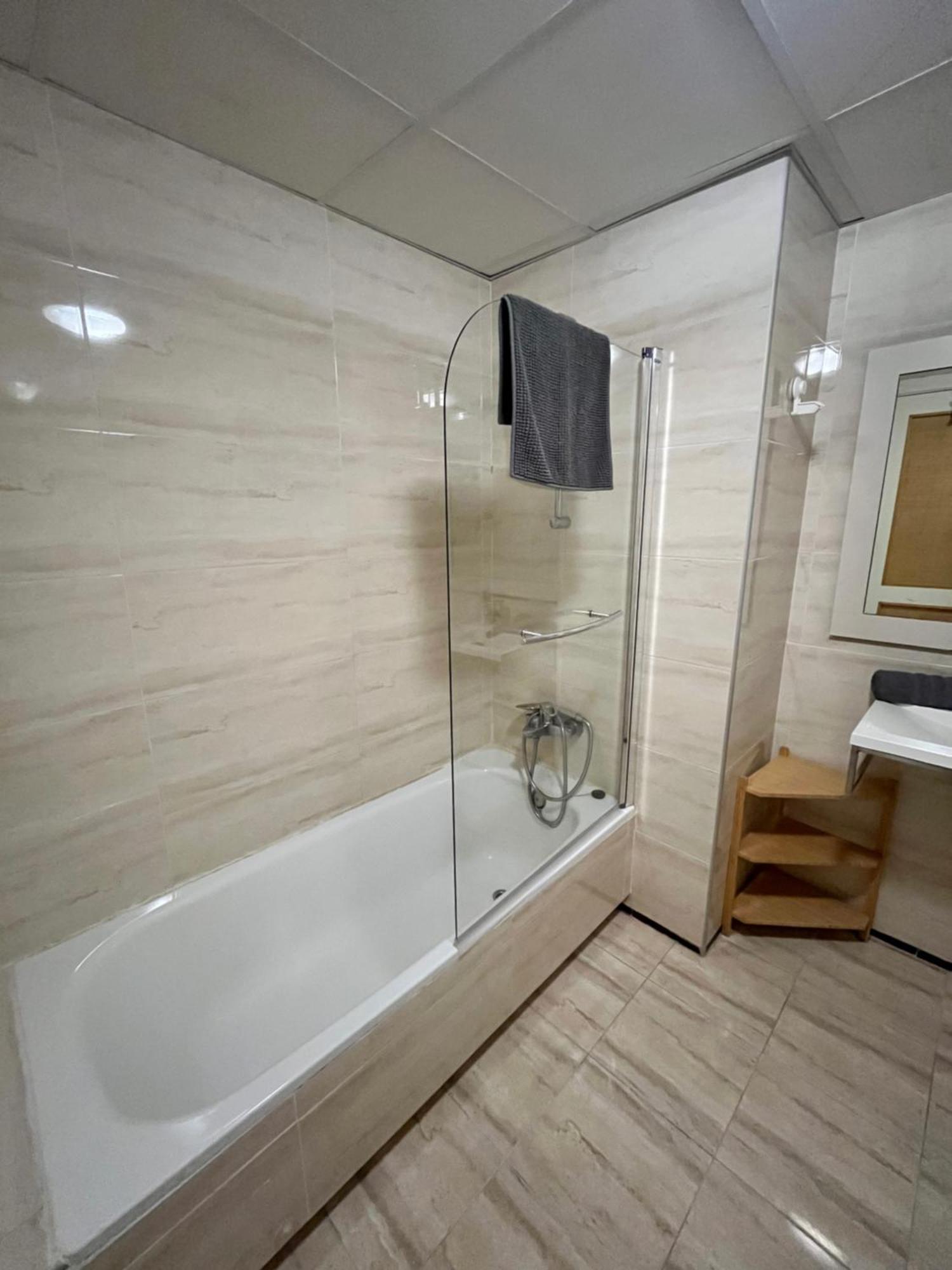 מאלגה El Torcal Luxury Apartment With Free Parking מראה חיצוני תמונה